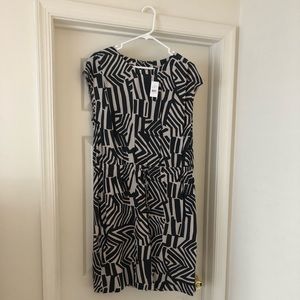 LOFT dress with fun pattern and drawstring waist.
